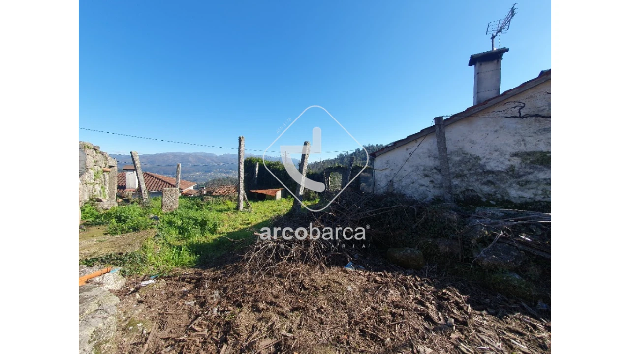 Moradia T5 para Venda em Rio de Moinhos Foto 17