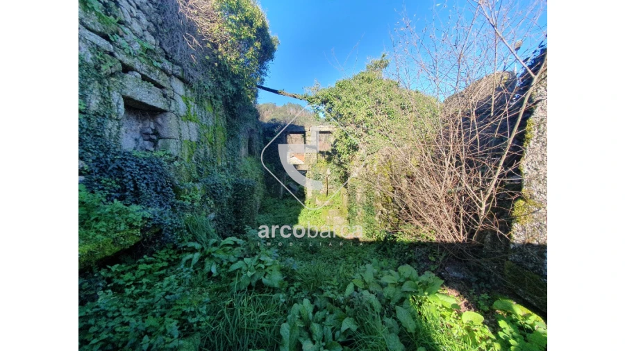 Moradia T5 para Venda em Rio de Moinhos Foto 25