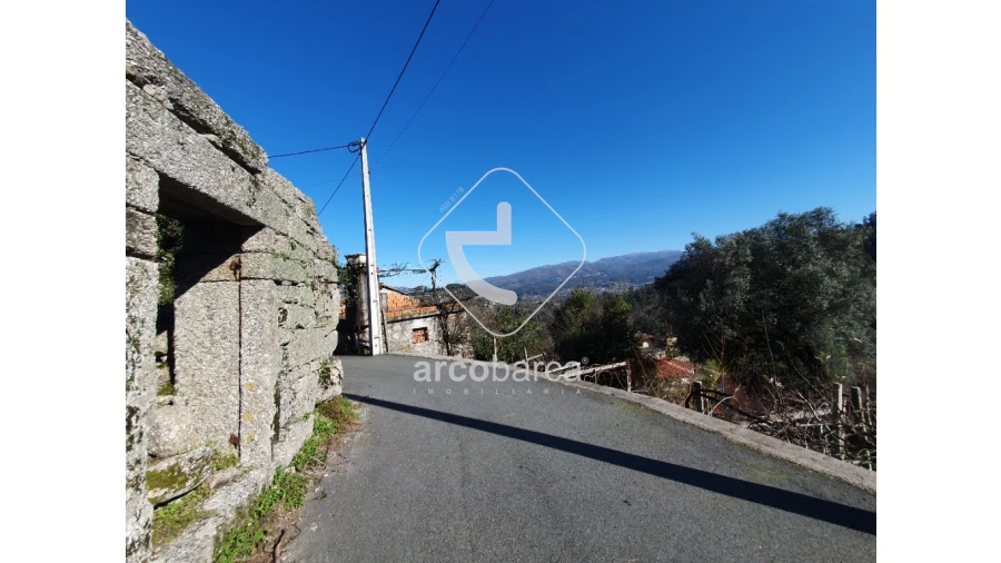 Moradia T5 para Venda em Rio de Moinhos Foto 5