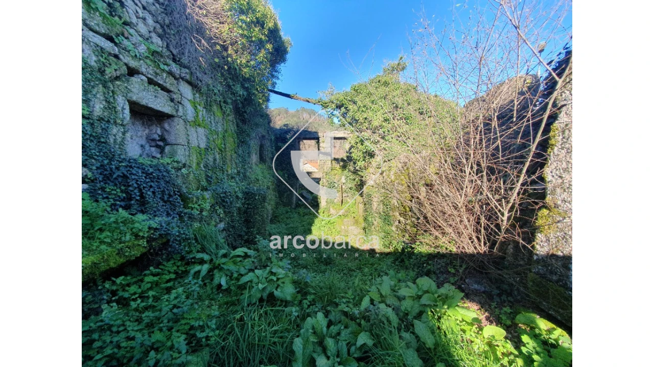 Moradia T5 para Venda em Rio de Moinhos Foto 25