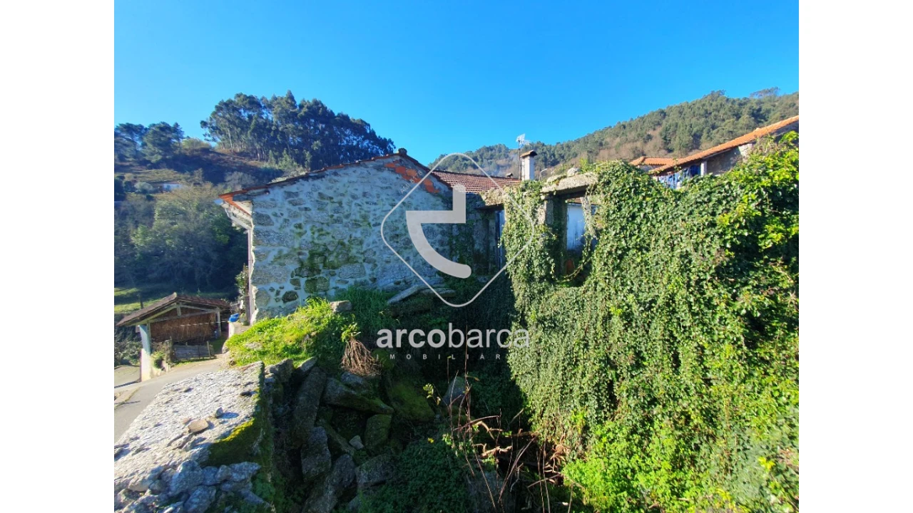 Moradia T5 para Venda em Rio de Moinhos Foto 19