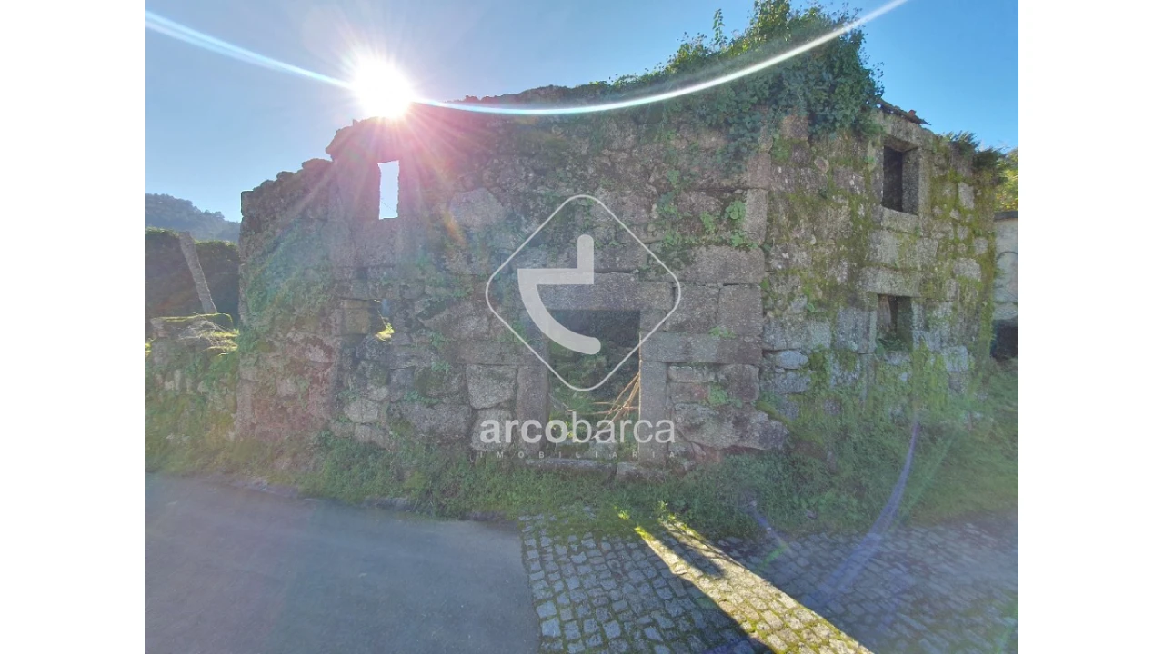 Moradia T5 para Venda em Rio de Moinhos Foto 28