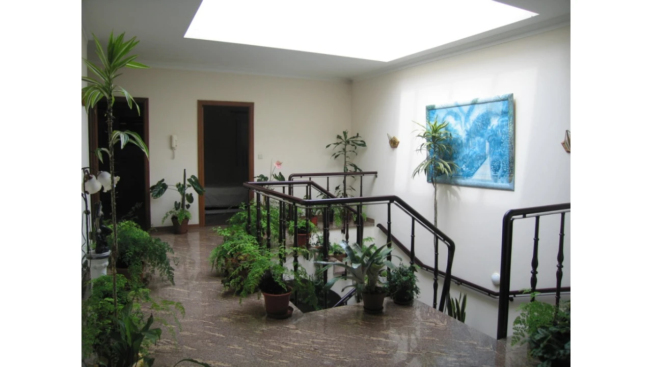 Moradia T6 para Venda em Canelas Foto 21