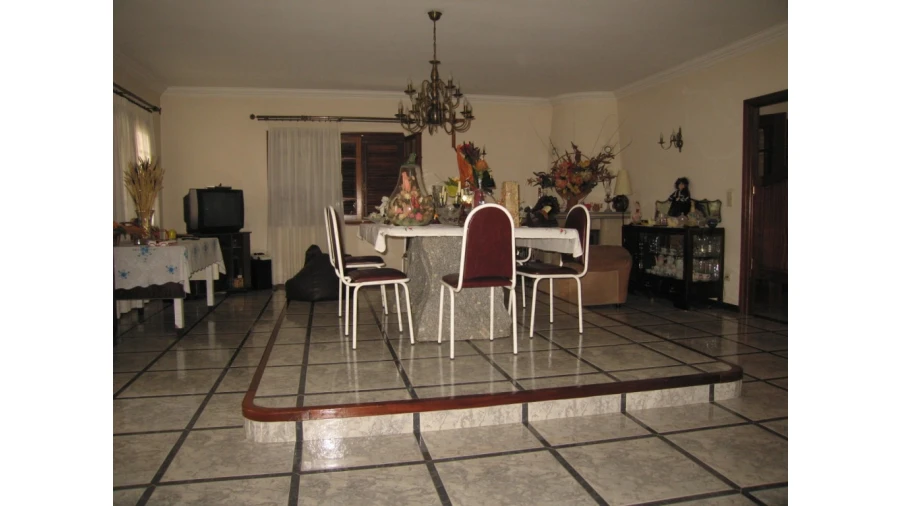 Moradia T6 para Venda em Canelas Foto 7