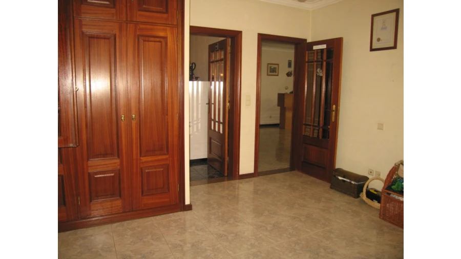 Moradia T6 para Venda em Canelas Foto 18