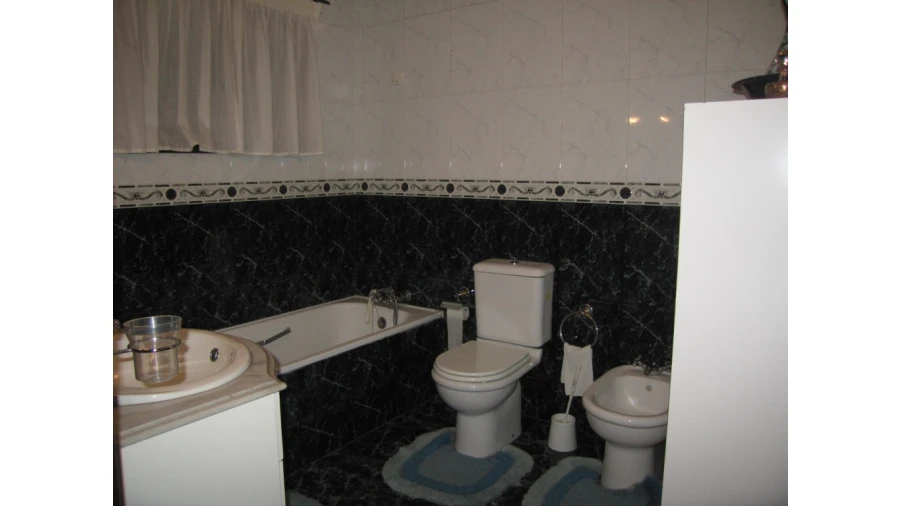 Moradia T6 para Venda em Canelas Foto 19