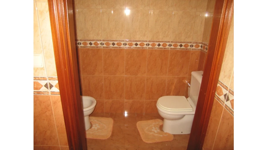 Moradia T6 para Venda em Canelas Foto 40