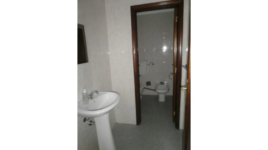 Loja para Venda em Mafamude e Vilar do Paraíso Foto 4