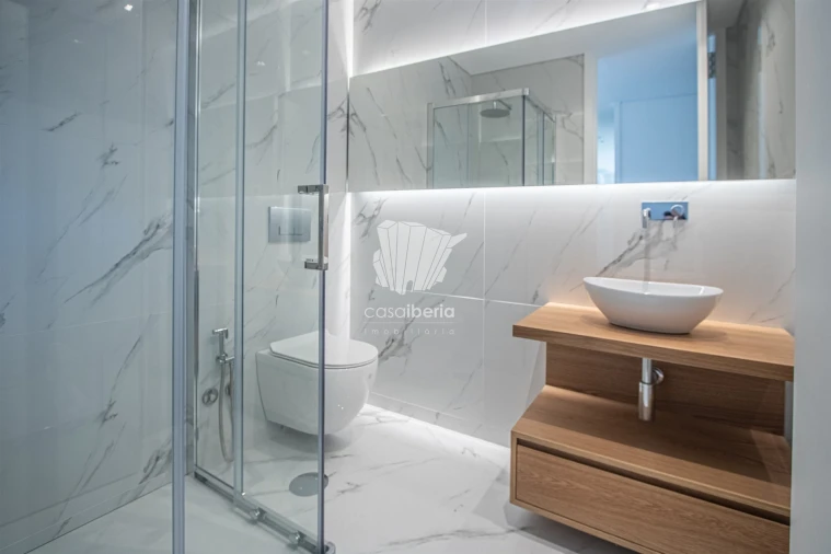 Apartamento T2 para Venda em Olhão Foto 13