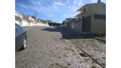Terreno para Venda em Arrifana