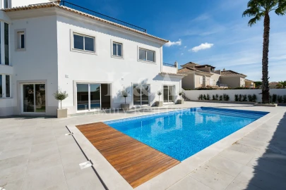 Moradia T5 para Venda em Almancil