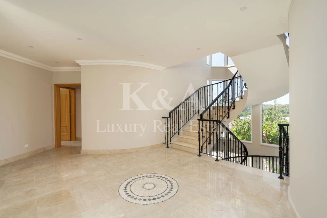 Moradia T5 para Venda em Almancil Foto 4