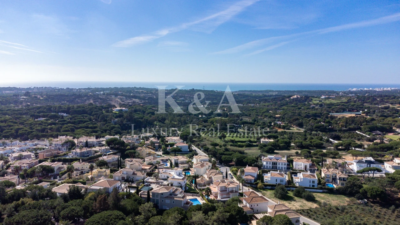 Moradia T5 para Venda em Almancil Foto 6