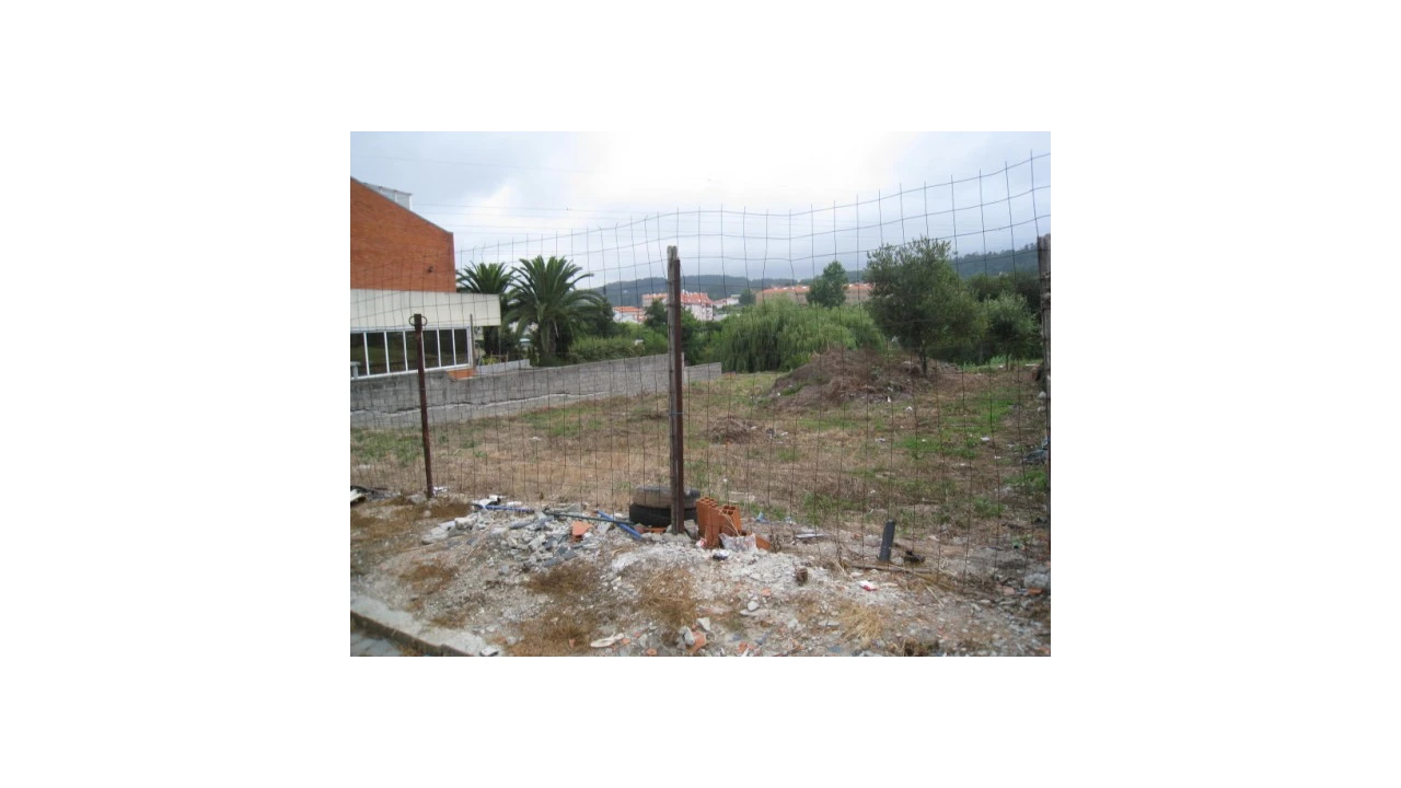 Terreno para Venda em Canelas Foto 1