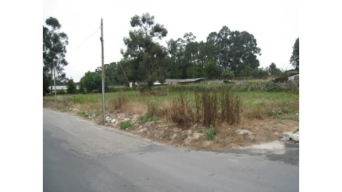 Terreno para Venda em Serzedo e Perosinho