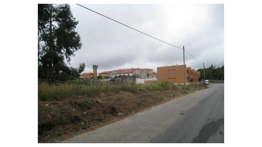 Terreno para Venda em Serzedo e Perosinho Foto 2