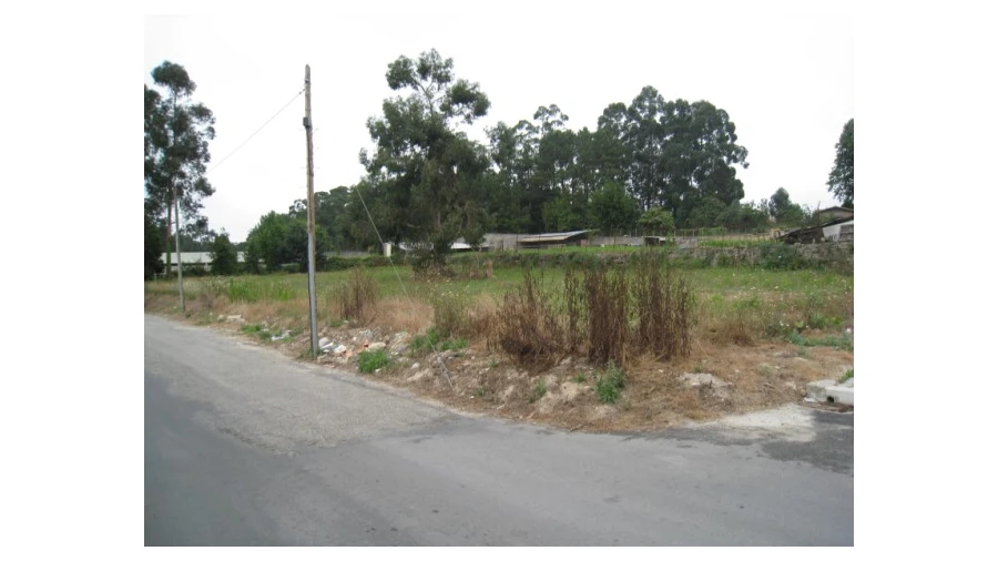 Terreno para Venda em Serzedo e Perosinho