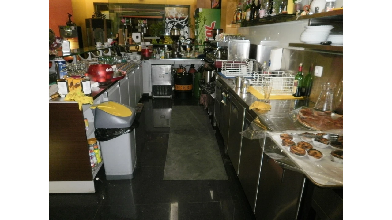 Negócio para Venda em Avintes Foto 5