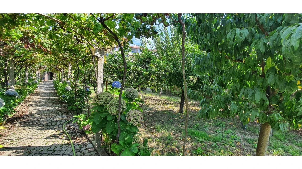 Quinta T4 para Venda em Mafamude e Vilar do Paraíso Foto 95