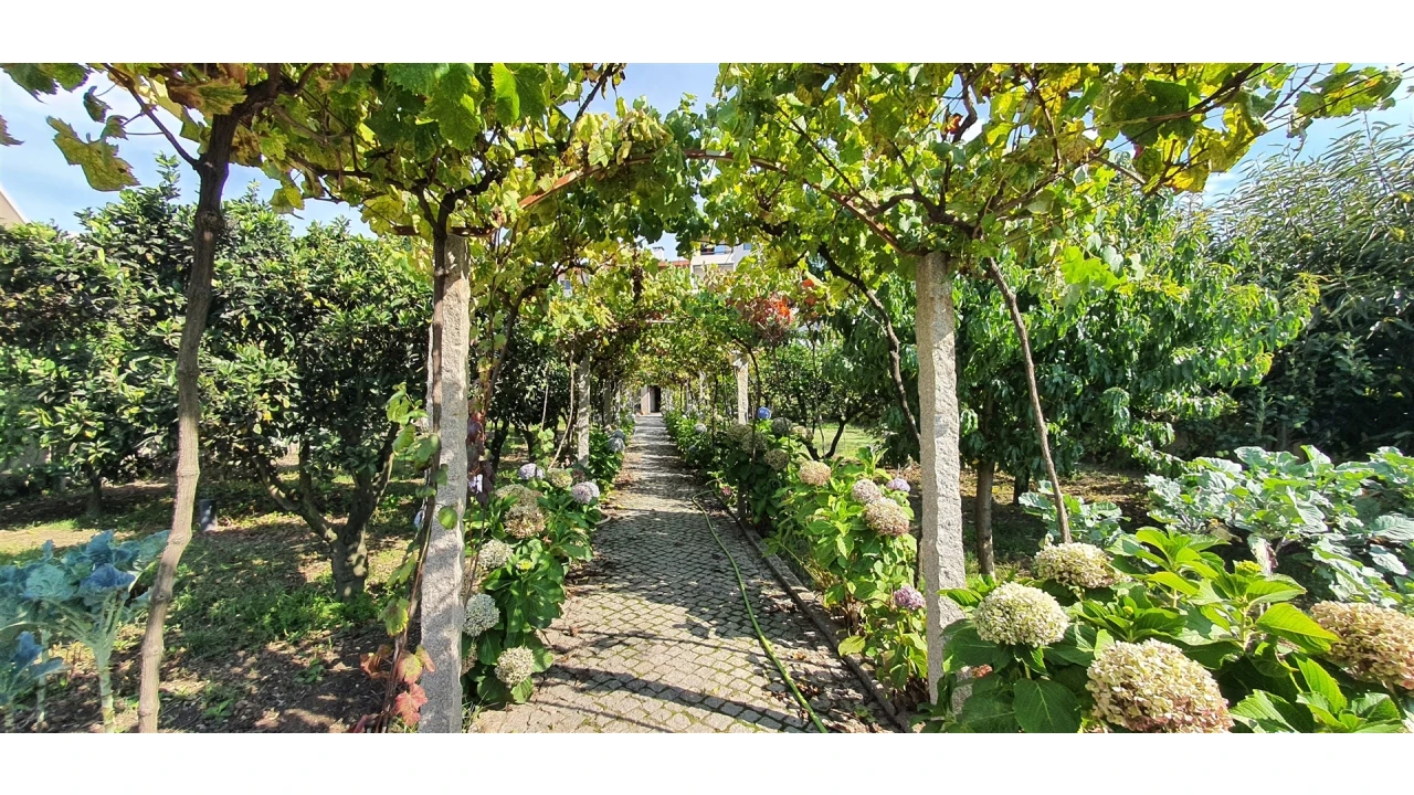 Quinta T4 para Venda em Mafamude e Vilar do Paraíso Foto 93