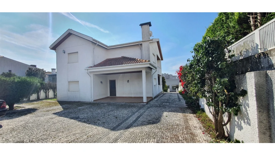 Quinta T4 para Venda em Mafamude e Vilar do Paraíso Foto 6