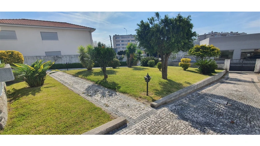 Quinta T4 para Venda em Mafamude e Vilar do Paraíso Foto 4