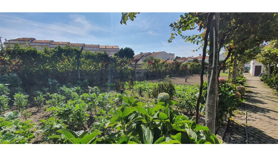 Quinta T4 para Venda em Mafamude e Vilar do Paraíso Foto 129