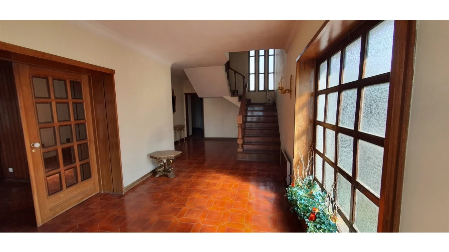 Quinta T4 para Venda em Mafamude e Vilar do Paraíso Foto 35