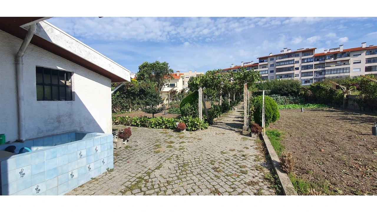 Quinta T4 para Venda em Mafamude e Vilar do Paraíso Foto 10