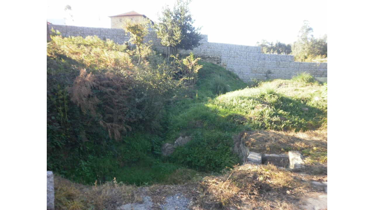 Terreno para Venda em Sandim, Olival, Lever e Crestuma Foto 1
