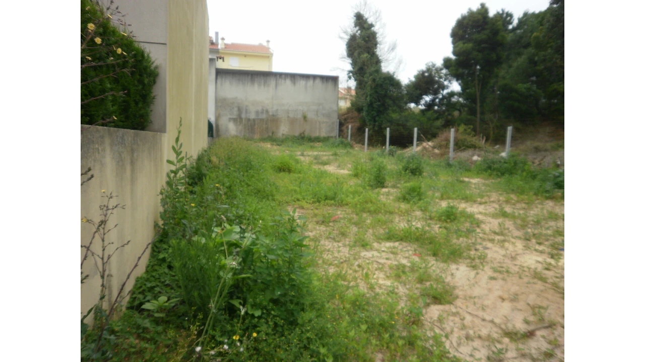 Terreno para Venda em Arcozelo Foto 3