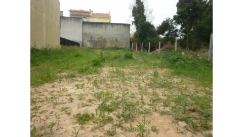 Terreno para Venda em Arcozelo