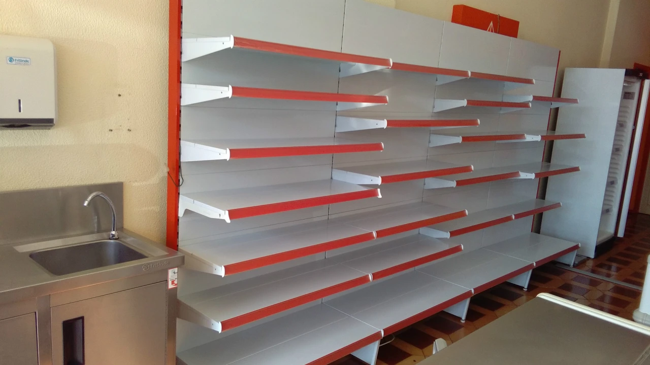 Loja para Venda em Alfena Foto 6