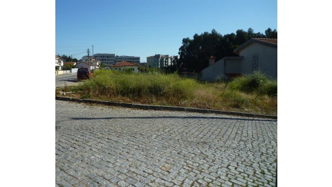 Terreno para Venda em Canelas