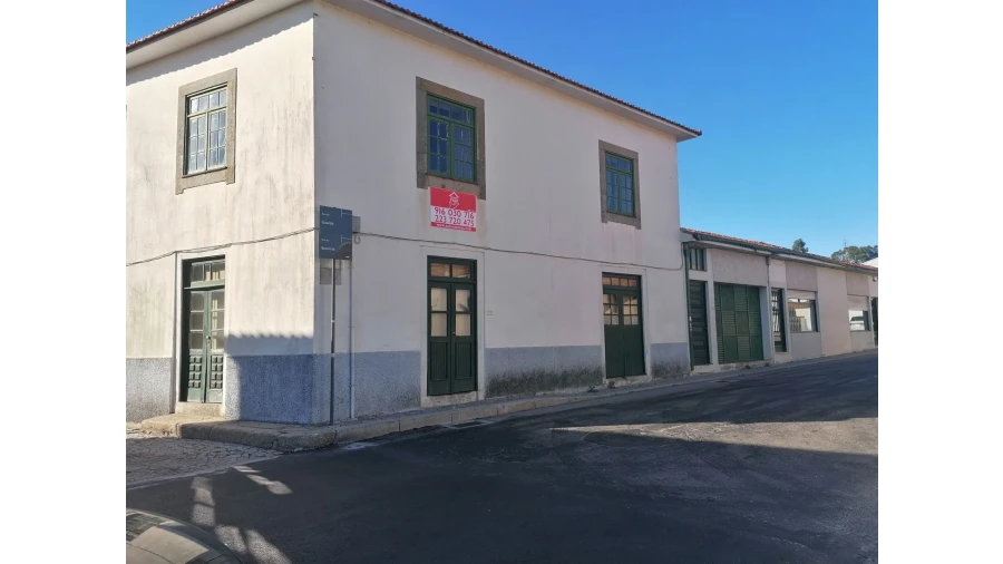 Moradia T2 para Venda em Grijó e Sermonde