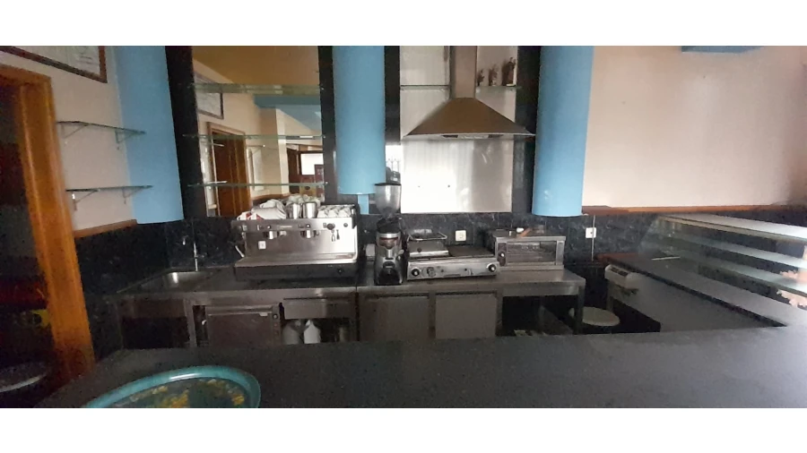 Loja para Venda em Serzedo e Perosinho Foto 8