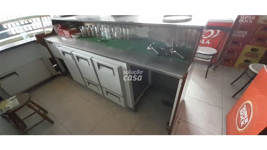 Loja para Venda em Serzedo e Perosinho Foto 19