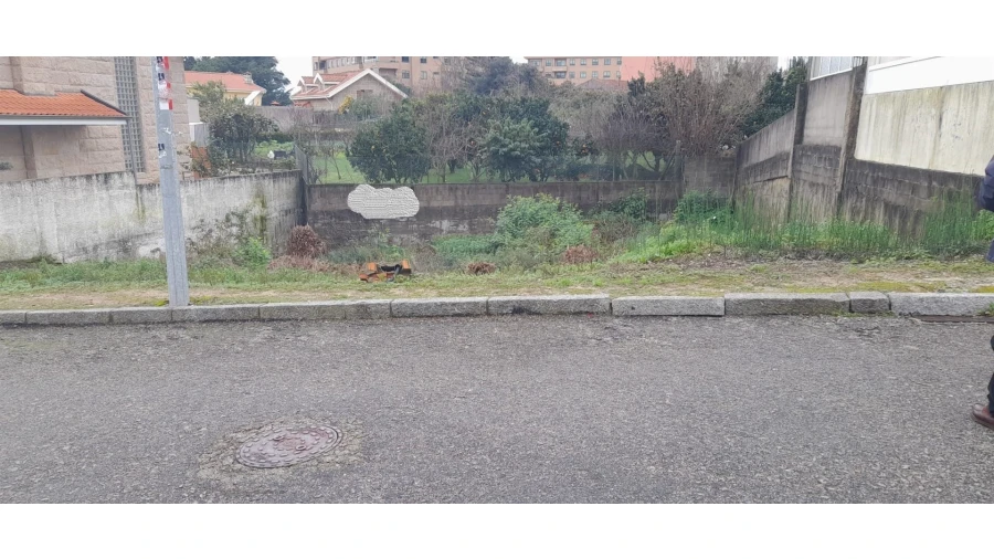 Terreno para Venda em Canelas