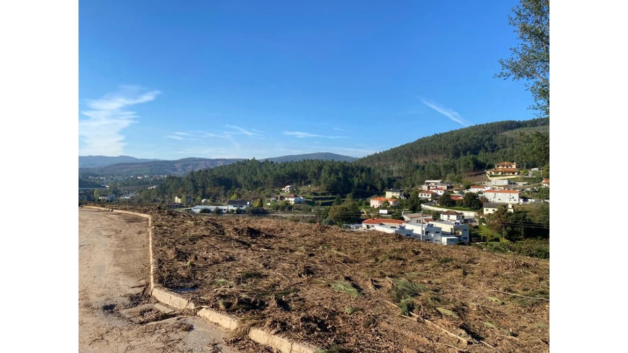 Terreno para Venda em Vila Garcia, Aboim e Chapa Foto 16