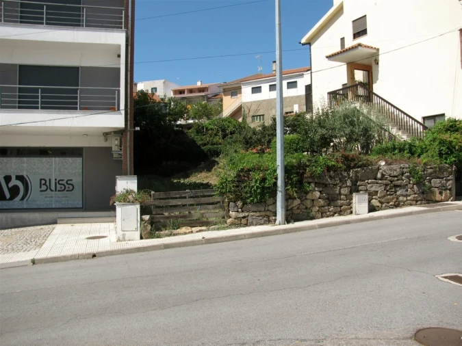 Terreno para Venda em Miranda do Douro