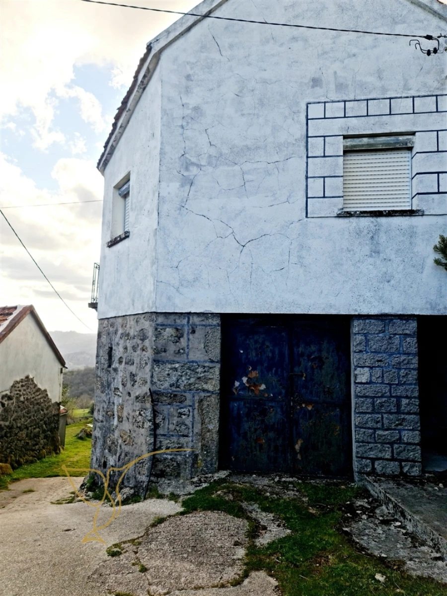 Moradia T0 para Venda em Castro Laboreiro e Lamas de Mouro Foto 6