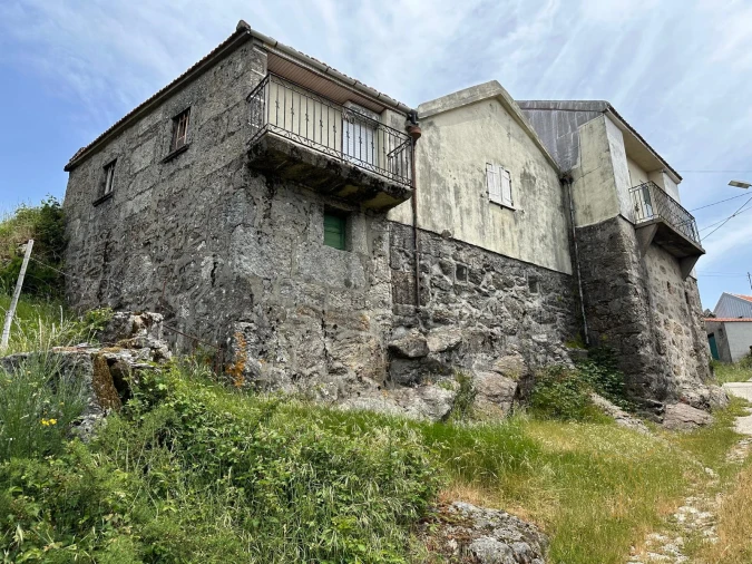 Moradia T0 para Venda em Castro Laboreiro e Lamas de Mouro Foto 2