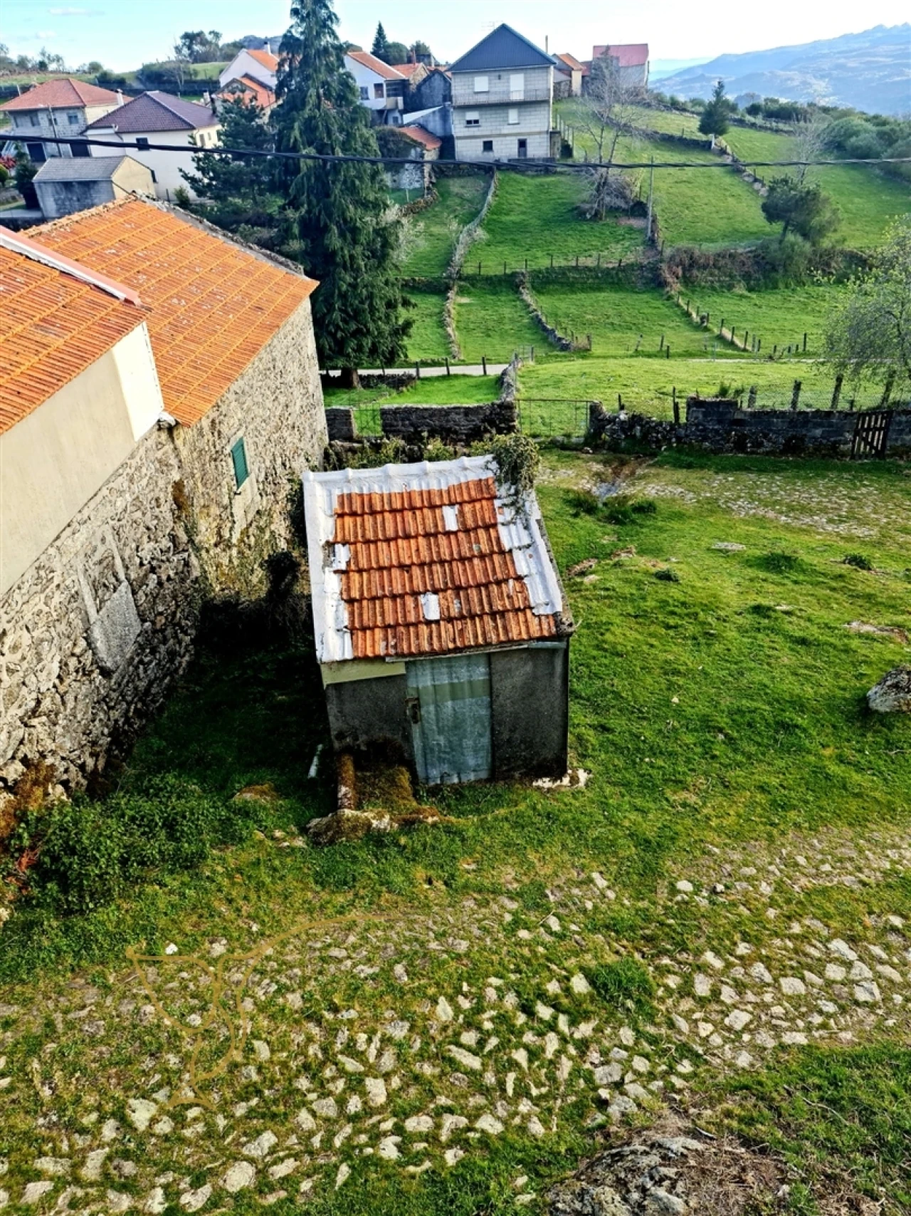 Moradia T0 para Venda em Castro Laboreiro e Lamas de Mouro Foto 14
