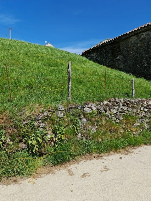 Moradia T0 para Venda em Castro Laboreiro e Lamas de Mouro