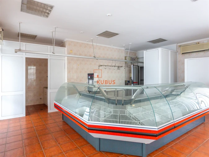 Loja para Venda em Torres Novas (São Pedro), Lapas e Ribeira Branca Foto 1