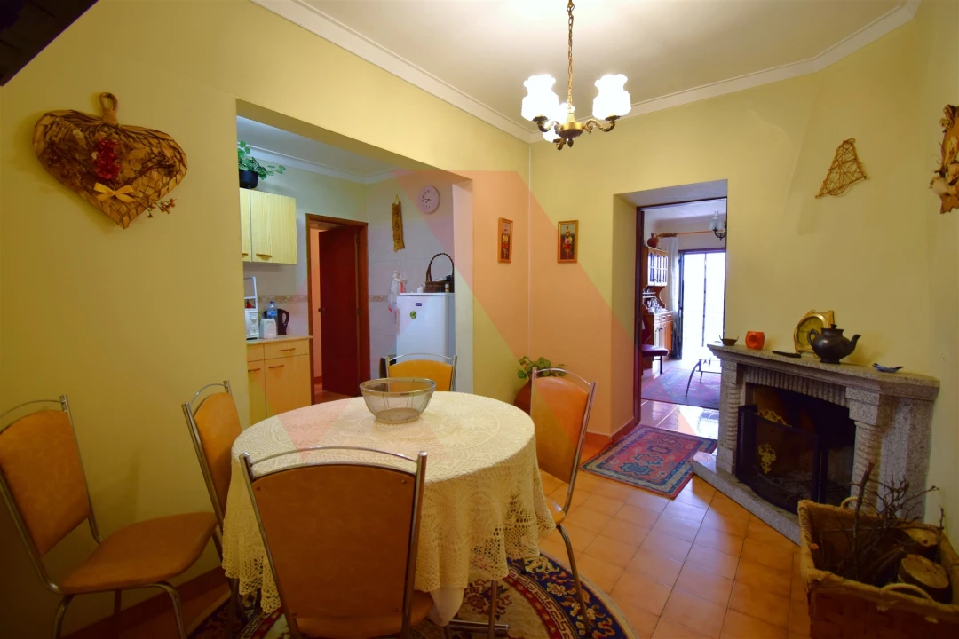 Quinta T3 para Venda em Covas e Vila Nova de Oliveirinha Foto 6