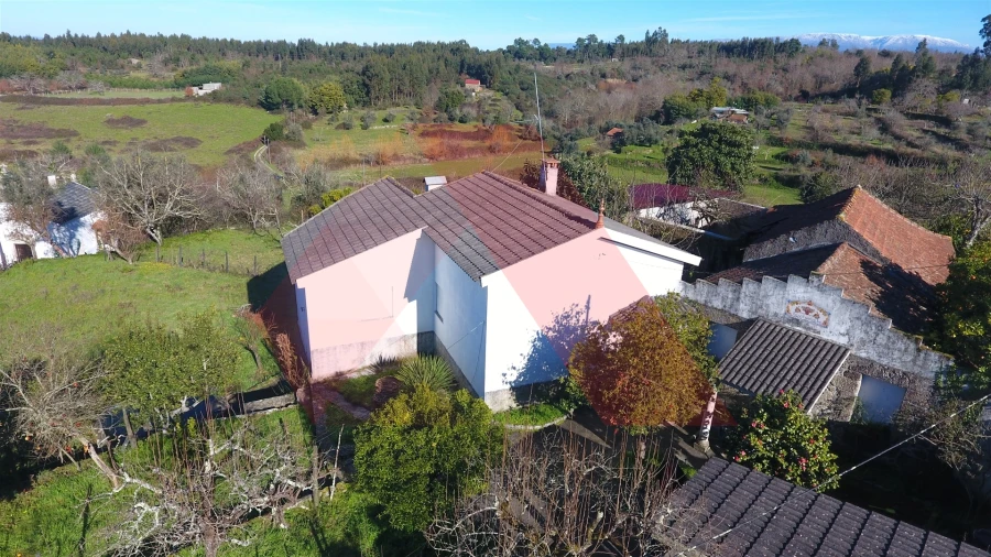 Quinta T3 para Venda em Covas e Vila Nova de Oliveirinha Foto 23