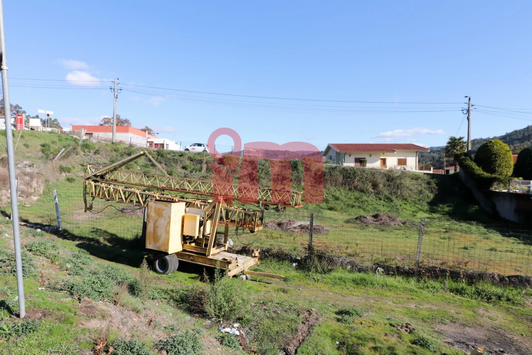 Terreno para Venda em Moreira de Conegos Foto 4
