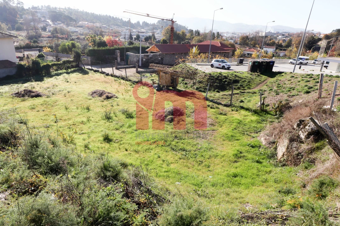 Terreno para Venda em Moreira de Conegos Foto 2