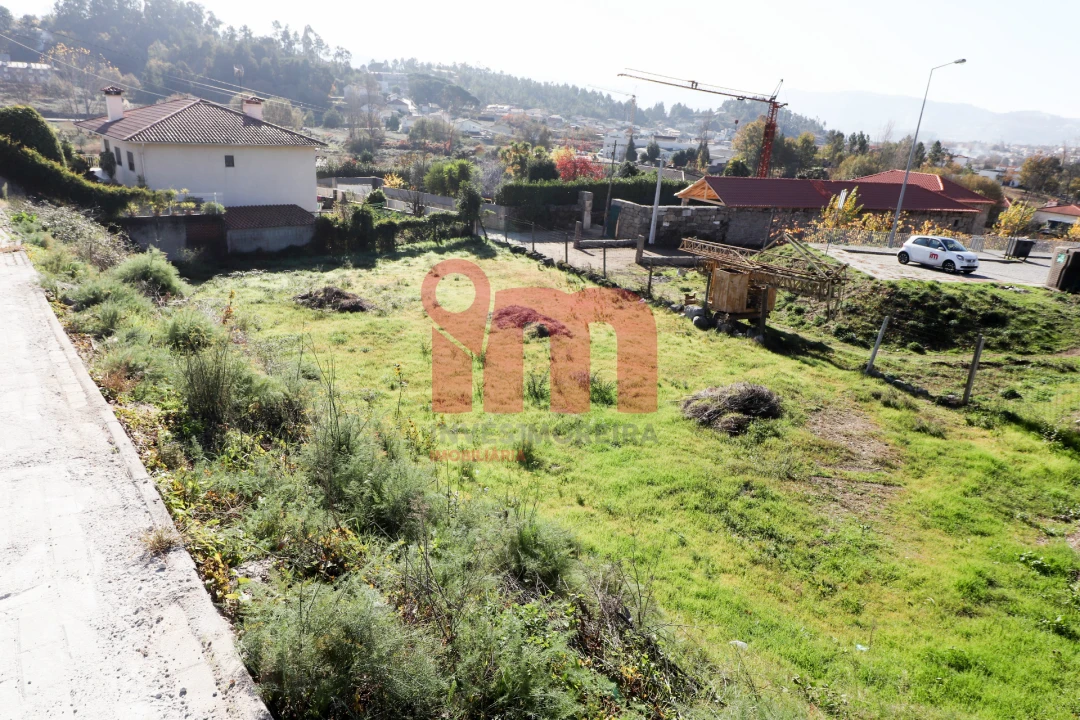 Terreno para Venda em Moreira de Conegos Foto 3